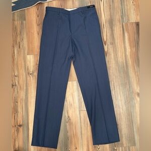 Jos A Bank Slacks size 32R (32x32) Slim Fit